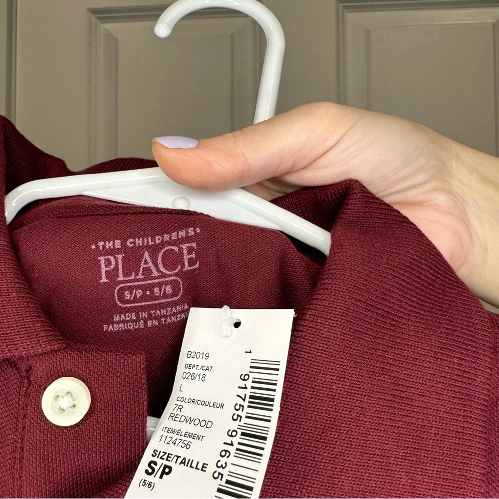 The Children’s Place Polo Size 5/6‎ Small NWT